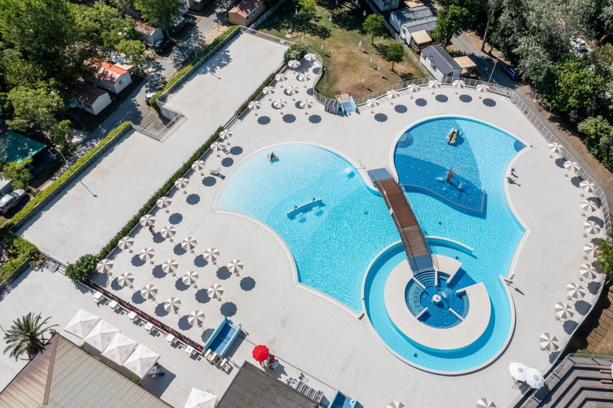 Club Del Sole Adriano Family Collection Hotel Punta Marina Exterior photo