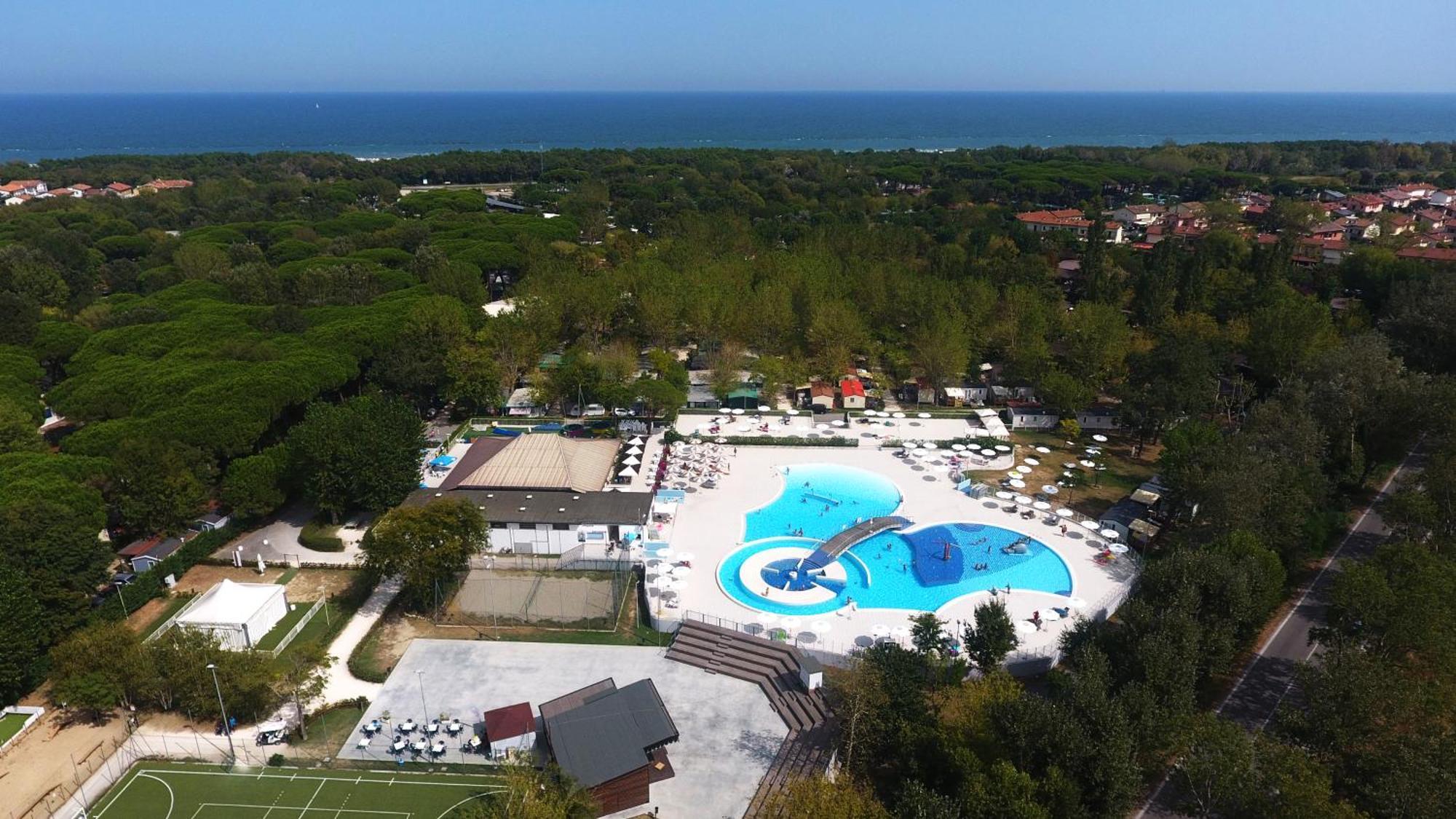 Club Del Sole Adriano Family Collection Hotel Punta Marina Exterior photo